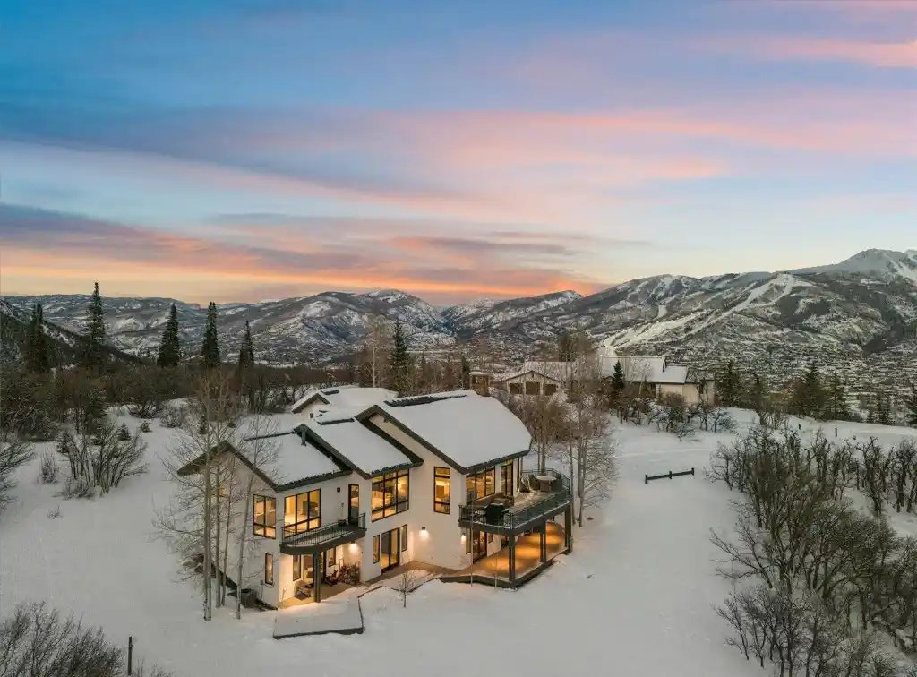 The Pinnacle of Refined Mountain Living
