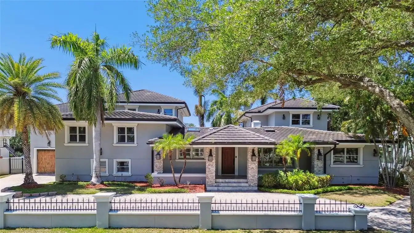 Exceptional Waterfront Living in Beach Park