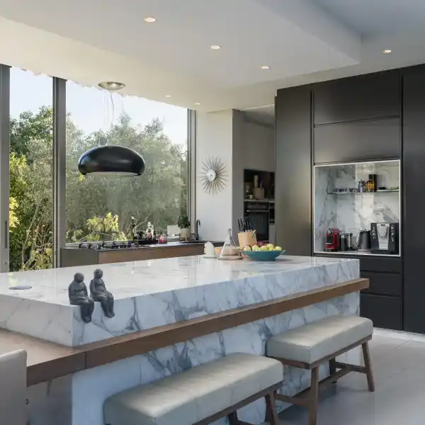 DREAM RETREAT NESTLED IN THE BREATHTAKING CAPE WINELANDS