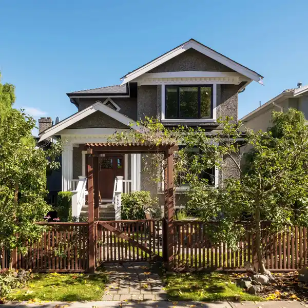 CUSTOM-BUILT CRAFTSMAN-STYLE HOME IN THE HEART OF FRASERHOOD