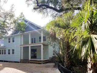 Luxurious Maritime Retreat