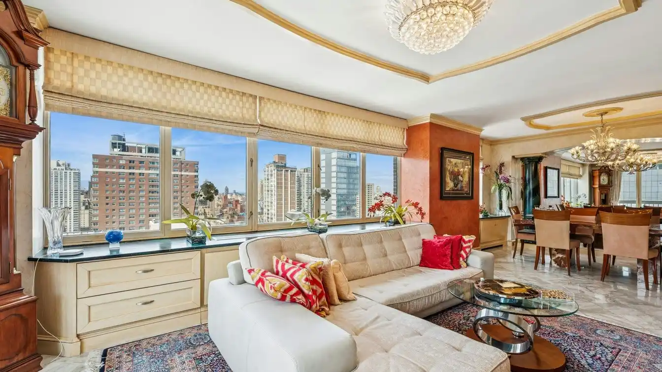 European Elegance with Private Terrace at the Oxford