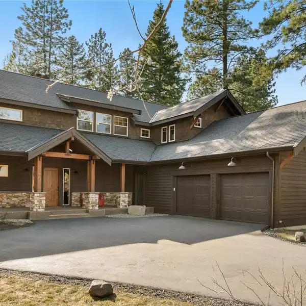 METICULOUSLY MAINTAINED WOODRIDGE HOME