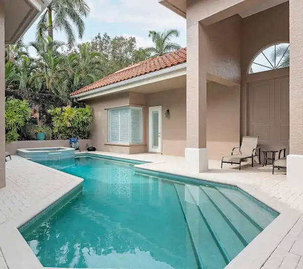 METICULOUSLY MAINTAINED CUSTOM HOME IN GORDON DRIVE ESTATES