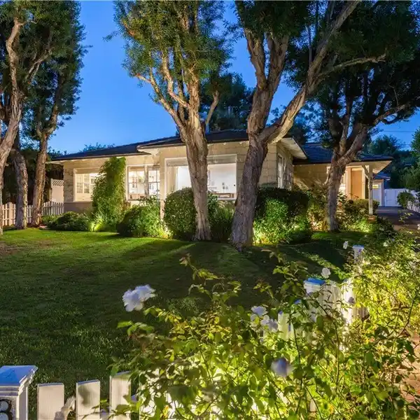 VALMONTE GEM WITH OUTDOOR ENTERTAINING SPACES