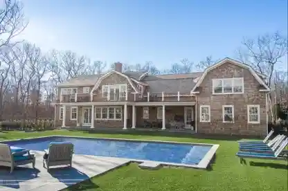 Luxurious Southampton Retreat with Pool and Deck