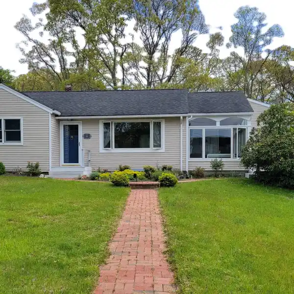 AMAZING HALF ACRE PROPERTY FOR RENT