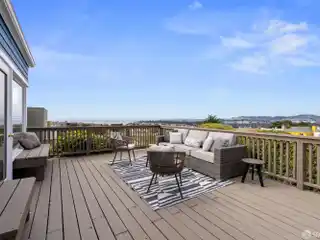 Beautifully Maintained Mid-Century Gem