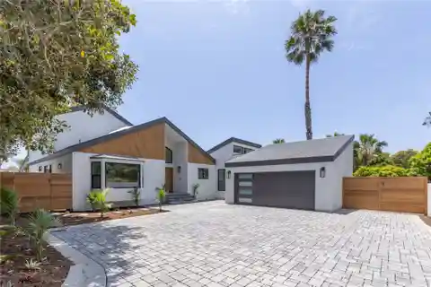 Beautifully Remodeled Capistrano Beach Home