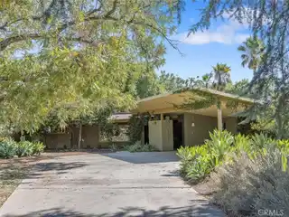 Single-Level Mid-Century Modern Residence