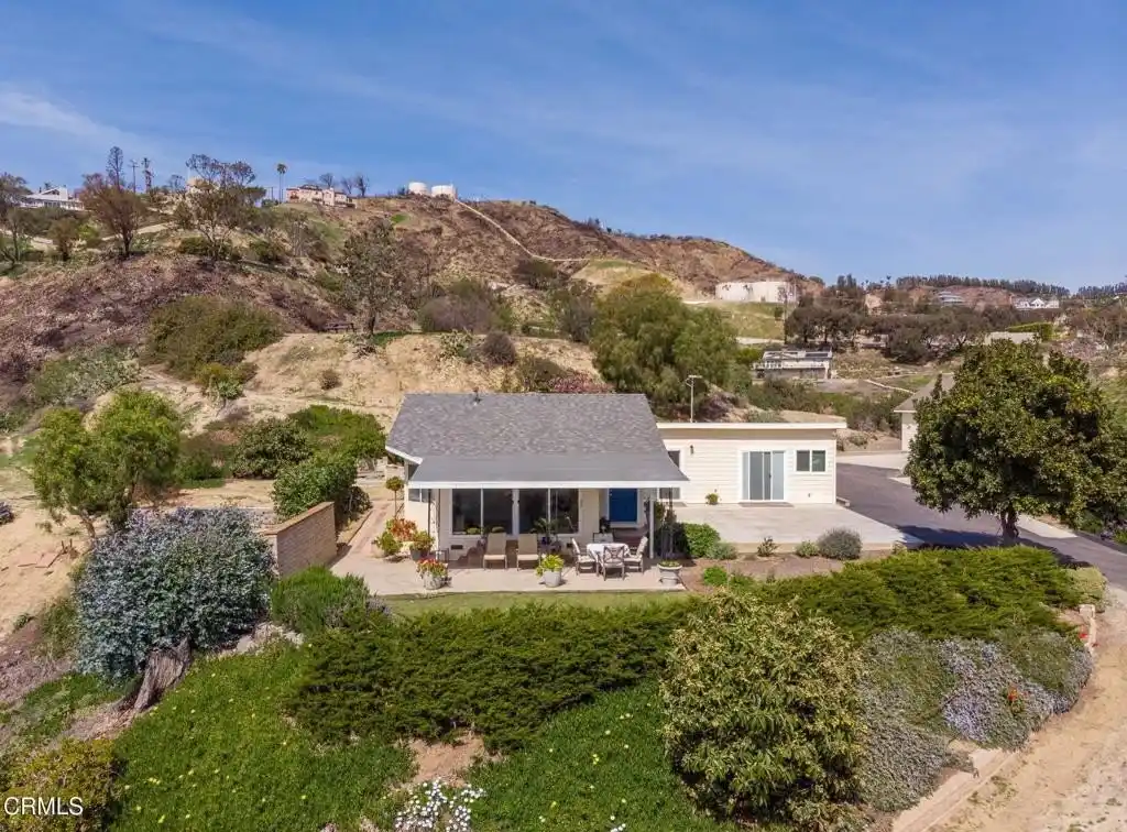 Camarillo Heights Hillside Home
