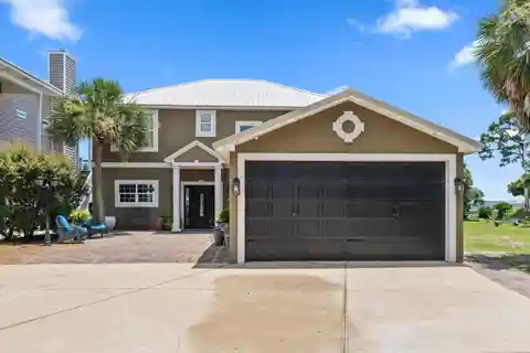 Dream Waterfront Retreat