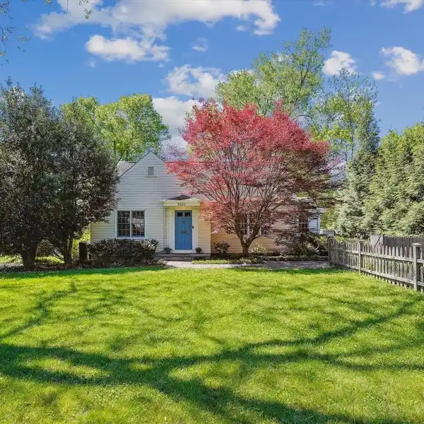 CHARMING HOME IDEAL FOR FAMILY AND ENTERTAINING