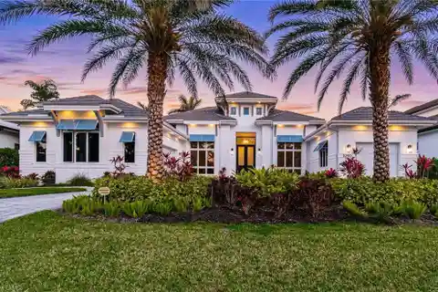 An Unparalleled Lifestyle in a Sought-after Naples Location