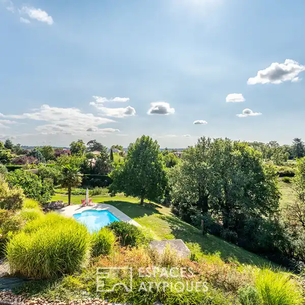 CATHEDRAL-STYLE LIVING WITH PANORAMIC COUNTRYSIDE VIEWS