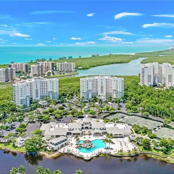 WELL-APPOINTED CONDO