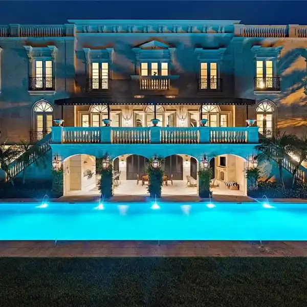 ICONIC HOME IN THE HEART OF OLD NAPLES