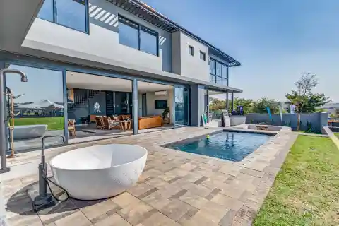 Exquisite Home in Sought-After Helderfontein