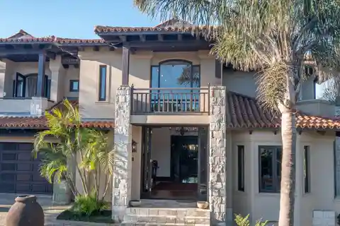 Luxurious Property in a Peaceful Setting