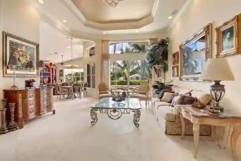 Expanded Madrid Model with the Best View