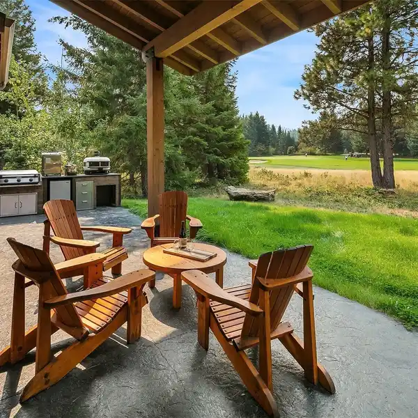 CRAFTSMAN-STYLE HOME WITH GOLF COURSE VIEWS
