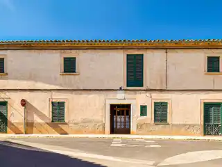 Spacious Townhouse on the Outskirts of Santa María Del Camí