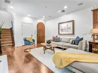 End-Unit Townhouse-Style Condo in the Foothills