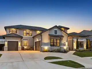 Well-designed Estate in Gated Lexington