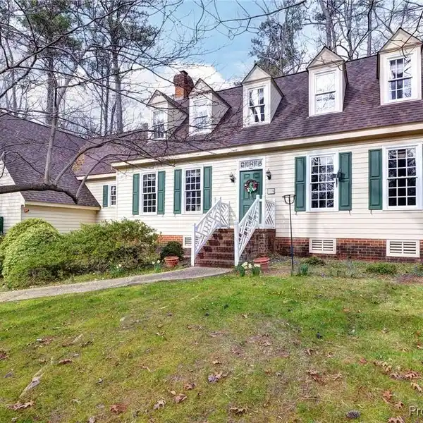 CLASSIC UPDATED CAPE WALKING DISTANCE TO COLONIAL WILLIAMSBURG