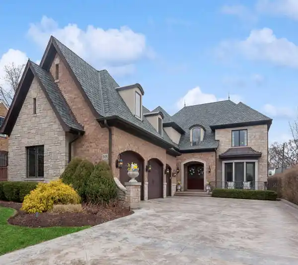 TIMELESS RETREAT WITH EVERY DETAIL CONSIDERED
