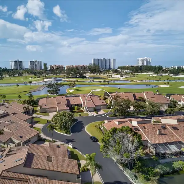PEACEFUL VILLA POSITIONED TO CAPTURE GORGEOUS NATURAL LIGHT