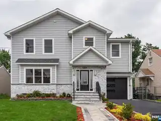 Amazing New Colonial Style Home