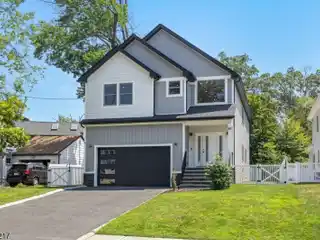 Beautifully Appointed Newer Construction Colonial