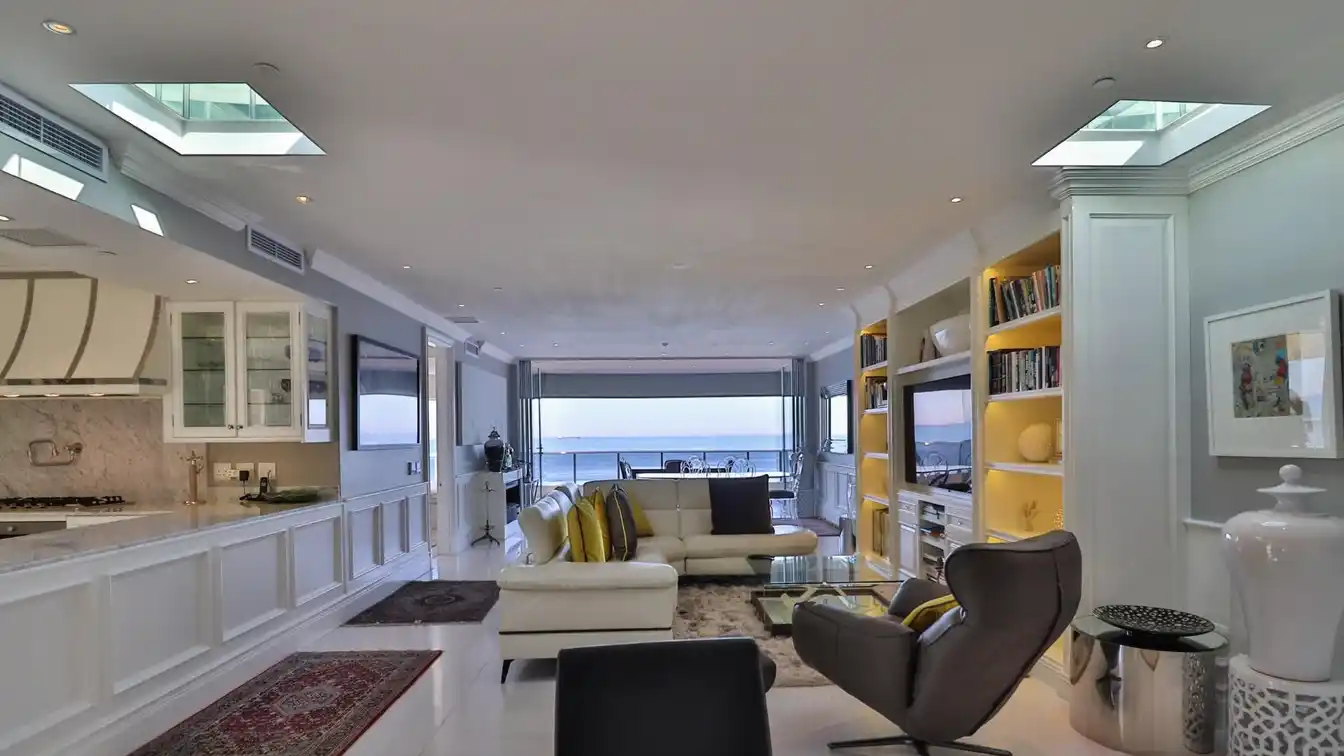 Stylish Home with Uncompromising Luxury