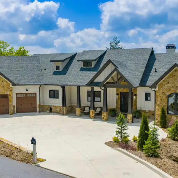 ELEGANT NEW CONSTRUCTION WITH PREMIUM SMART FEATURES