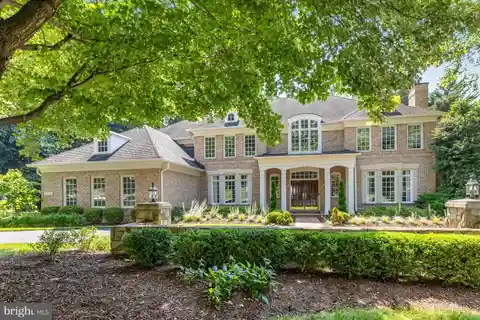 Stately All-brick Colonial in the Reserve