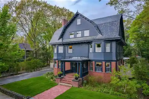 Warmth and Elegance in a Premier Neighborhood