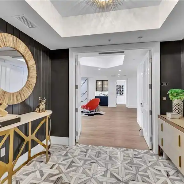 RENOVATED BAY COLONY CONDO