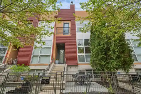 Exceptional Townhome in Bucktown