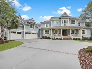 Coastal Farmhouse in Historic Port Royal Plantation