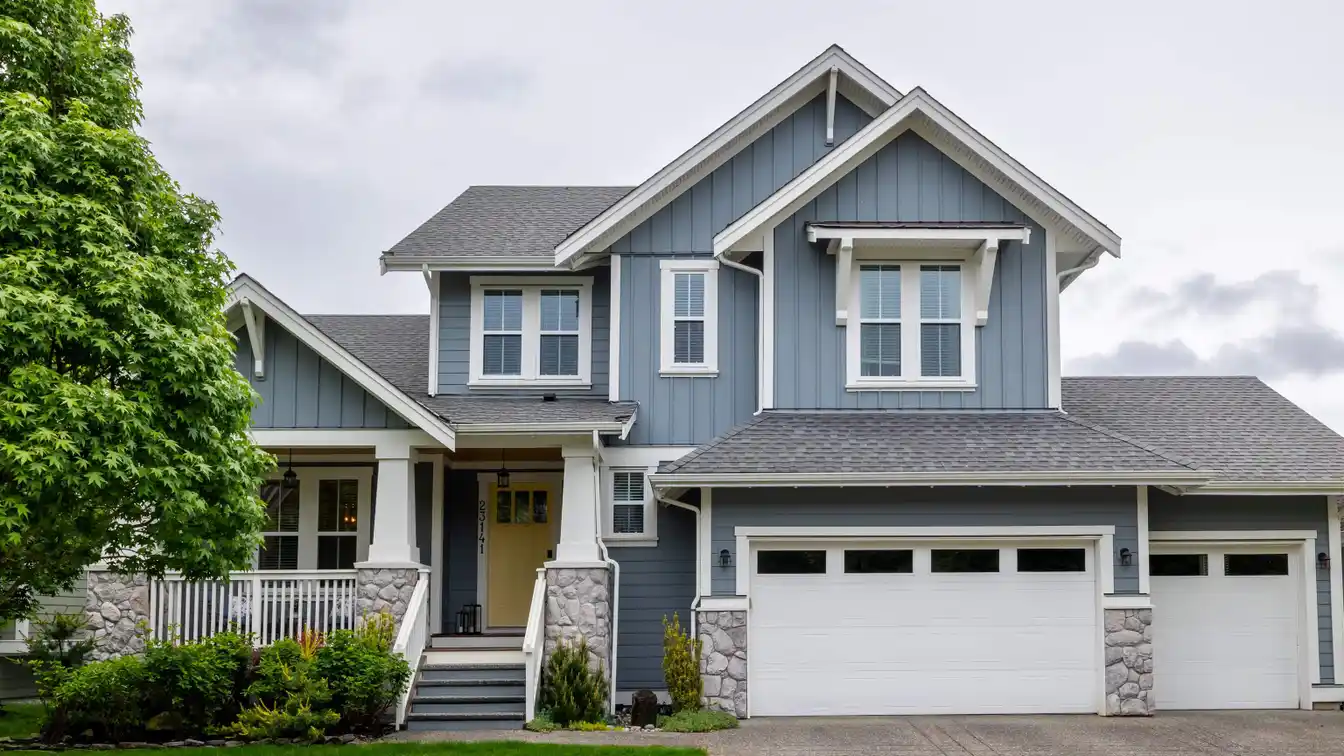 Custom Executive Home Backing onto the Fort-to-fort Trail