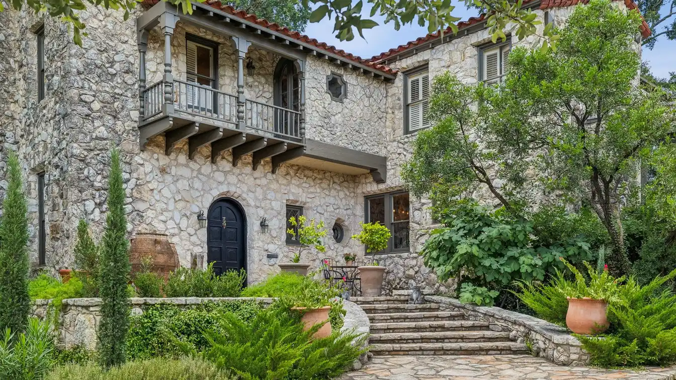 Enduring Charm and Distinction in the Heart of Olmos Park