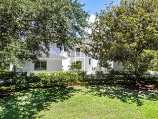 Exquisite Jupiter Hills Residence with Two Primary Suites