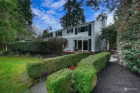 A Residence Offering the Lifestyle You’ve Been Dreaming About