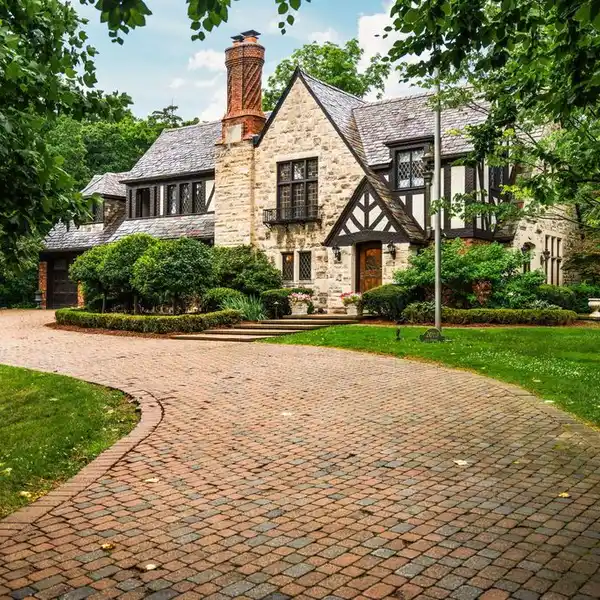 CLASSIC TUDOR GRACE MEETS MODERN MASTERY
