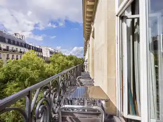 Elegant Finely Detailed Apartment