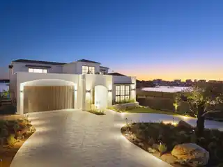 New Home in the Exclusive Gladesville Peninsula