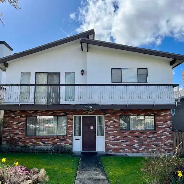 WELL-MAINTAINED VANCOUVER SPECIAL