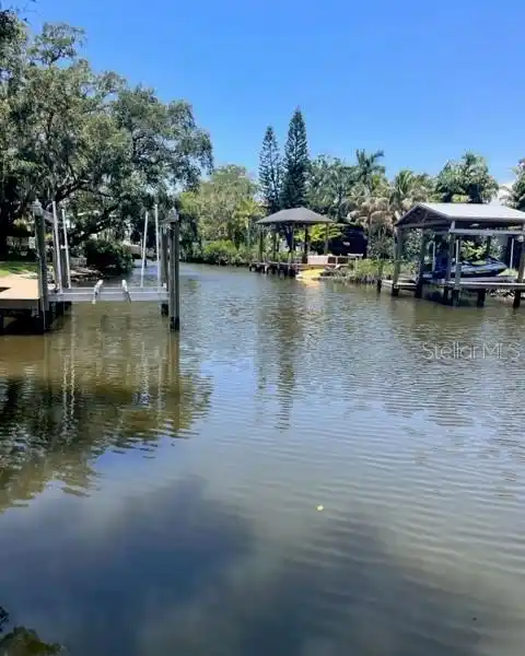 BUILD A NEW HOME ON THE DUNDEE RIVER