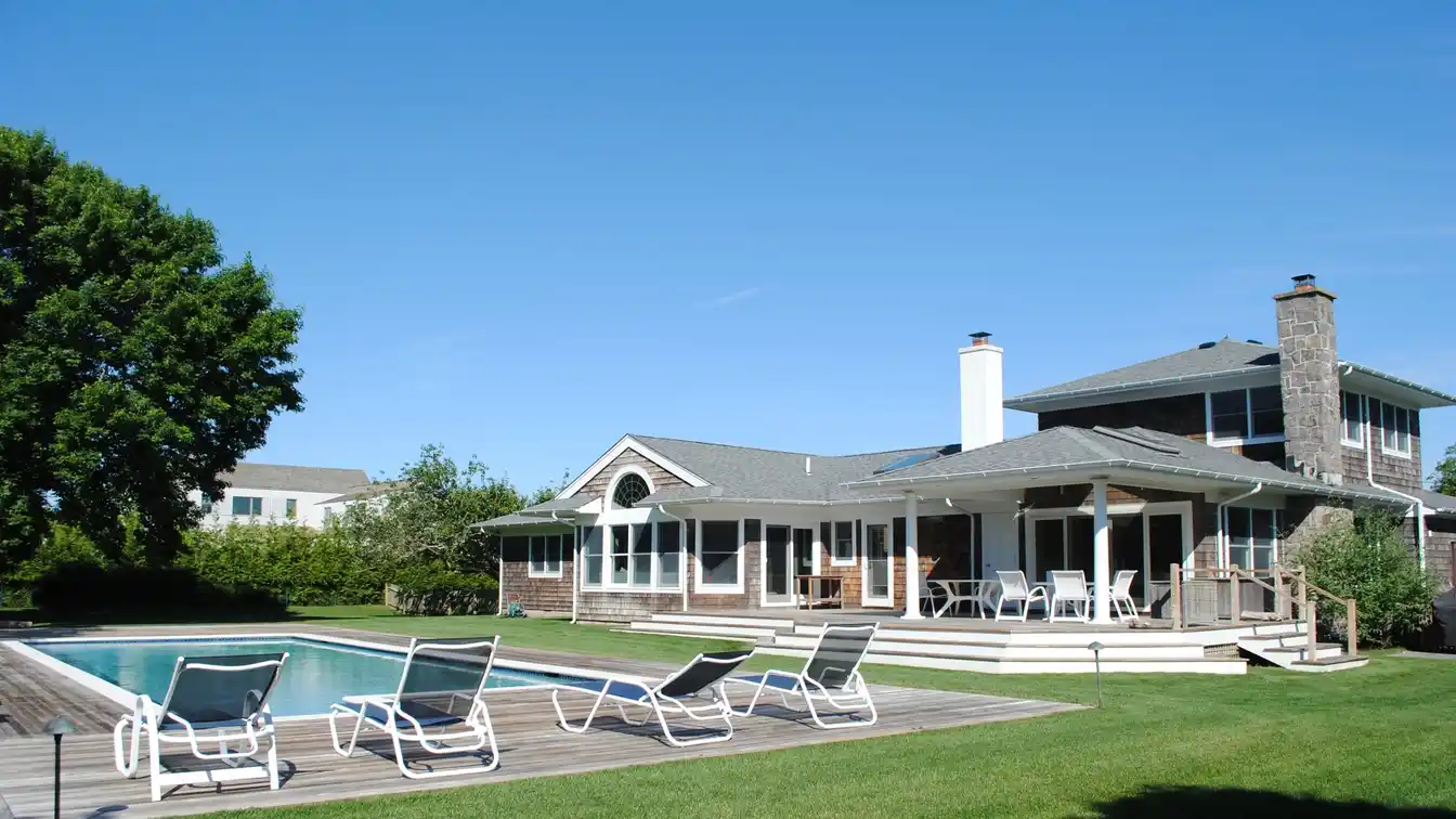 Quogue South Post Modern with Pool for Rent